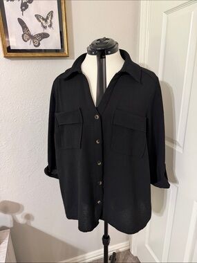 Relaxed Black Button-Down Shirt with Chest Pockets
